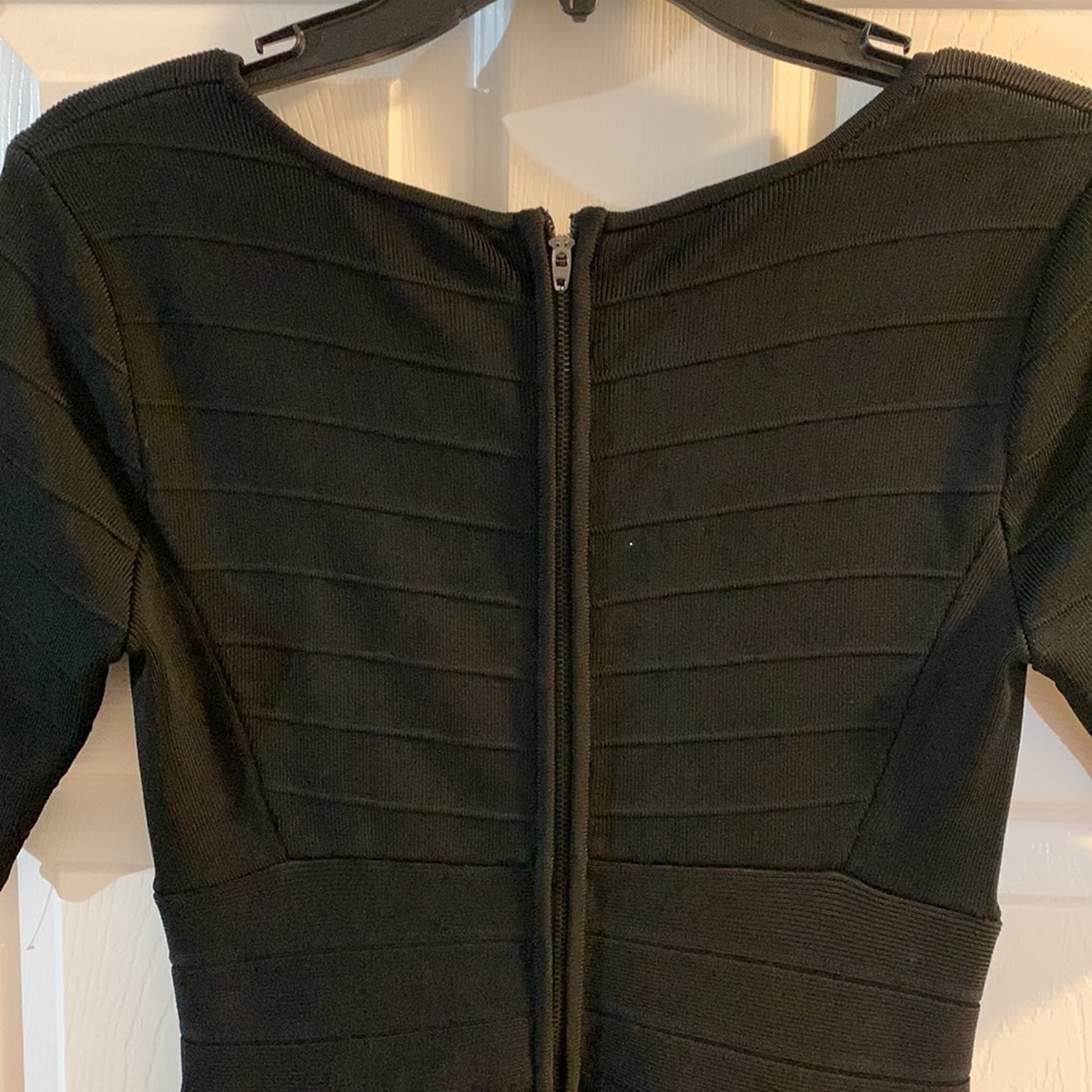 BLACK DRESS - Picture 7 of 9